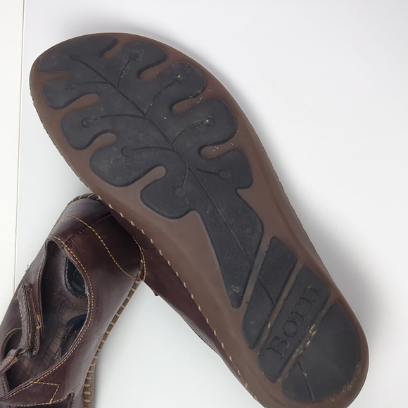 BORN Women's Brown Leather Mary Jane Flats - Picture 7 of 7